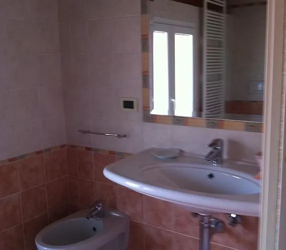 مزرعة للإقامة Agriturismo La Chiusola